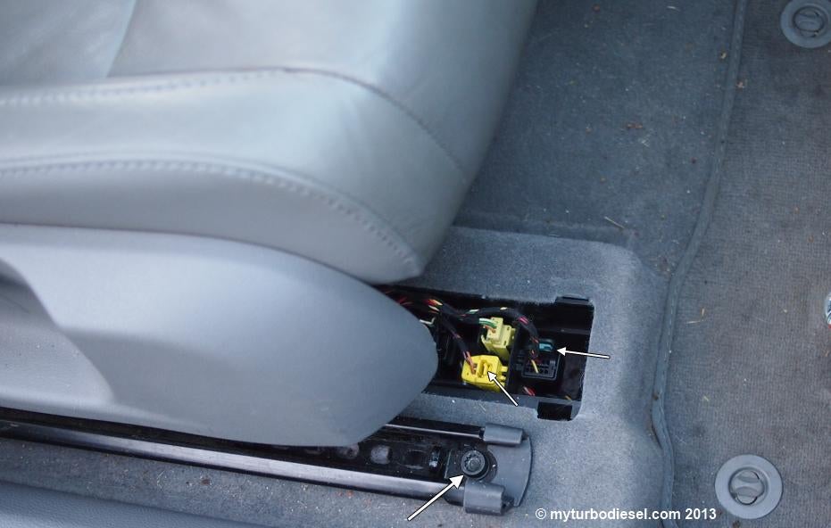 How to remove the front or rear seats on mk5 Volkswagen Jetta or Golf