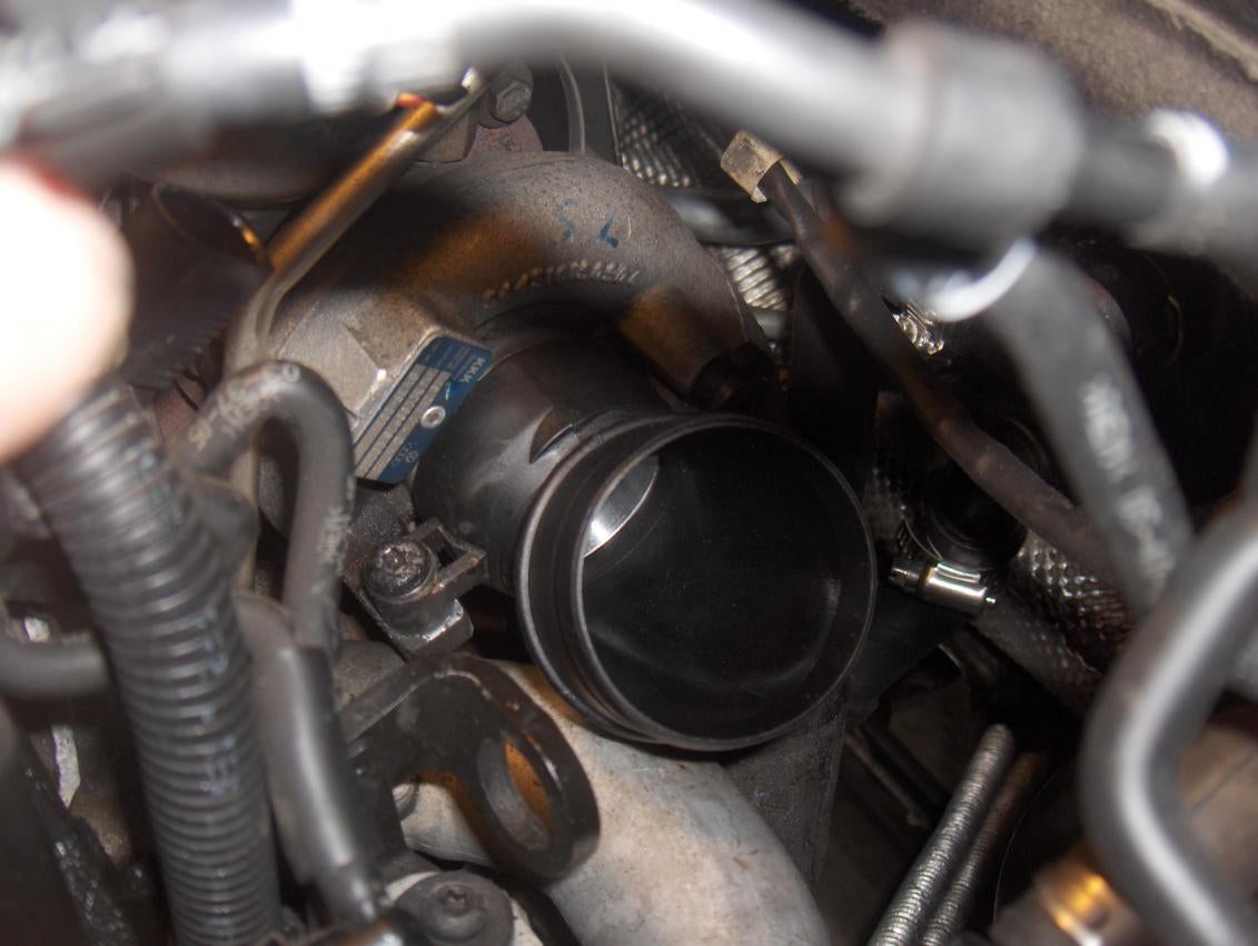 How to replace a leaking EGR coolant hose on a 2006 VW Jetta TDI